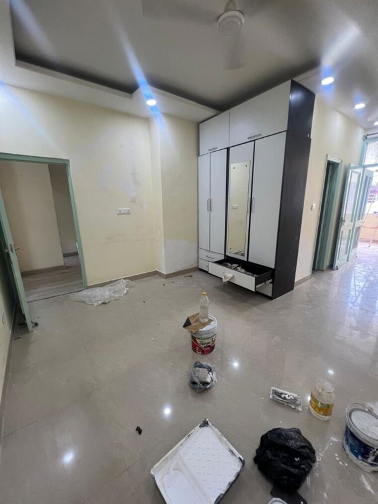 Room, sector 44 2 Bedroom 900 Sq.Ft. Builder Floor In Sector 44 Chandigarh 10538268
