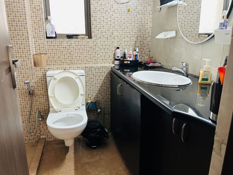 Washroom, unitech-the-residences-gurgaon 2 Bedroom 1095 Sq.Ft. Apartment In Sector 33 Gurgaon 10538297