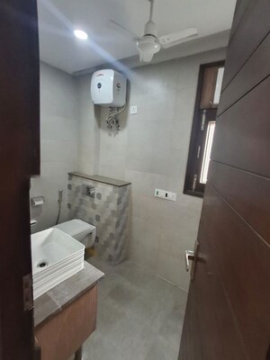 Bathroom in 2.5 BHK Apartment at Unitech The Residences Sector 33, Sector 33 – for Rent