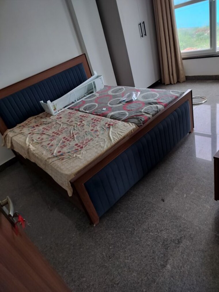 Bedroom, unitech-uniworld-resorts-the-residences 3 Bedroom 2000 Sq.Ft. Builder Floor In Sector 33 Gurgaon 10538309