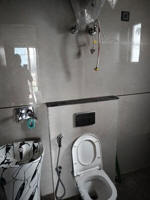 Bathroom in 3 BHK Builder Floor at Unitech Uniworld Resorts-The Residences, Sector 33 – for Rent