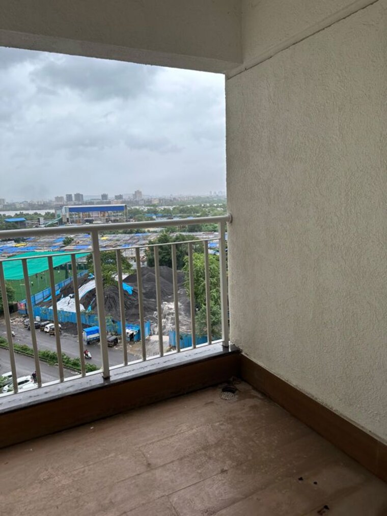 Balcony, lodha-amara 2 Bedroom 750 Sq.Ft. Apartment In Kolshet Road Thane 10538320