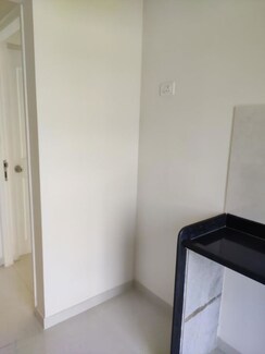 1 BHK + Prayer Room Apartment For Rent in Vijay Orovia