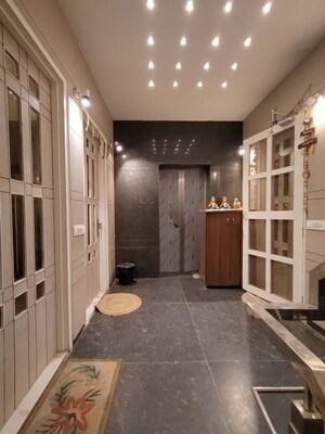 2 BHK Builder Floor For Rent in SAS Tower, Sector 38