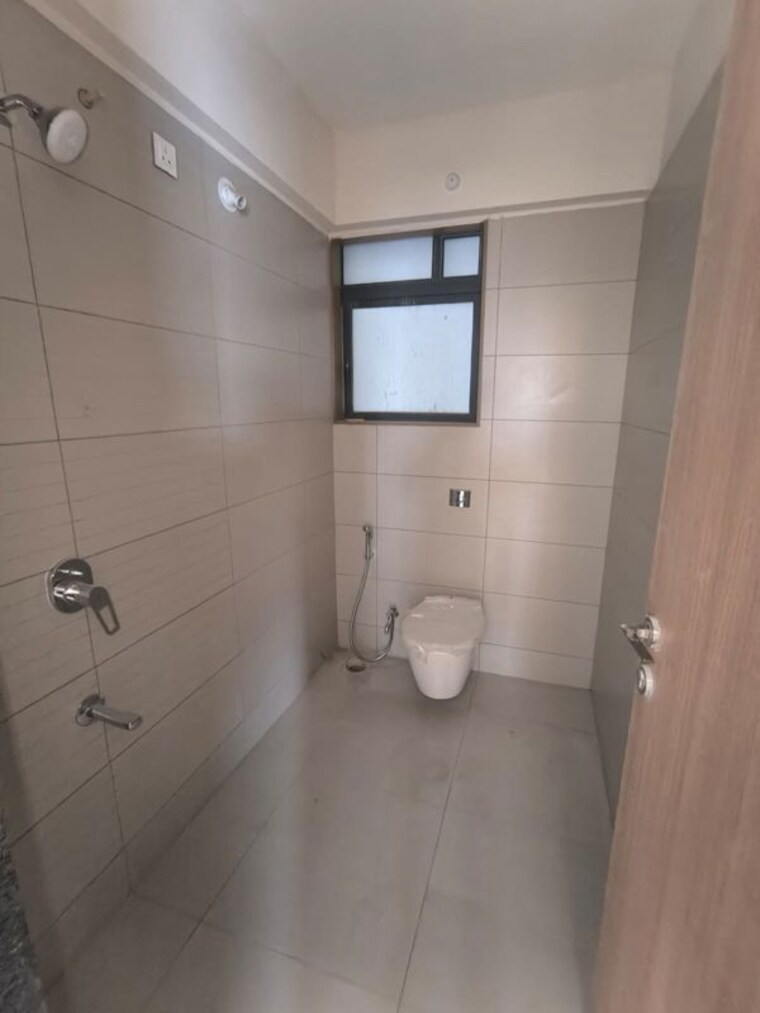 Bathroom, austin-one 4 Bedroom 1750 Sq.Ft. Apartment In Pimple Saudagar Pune 10538332