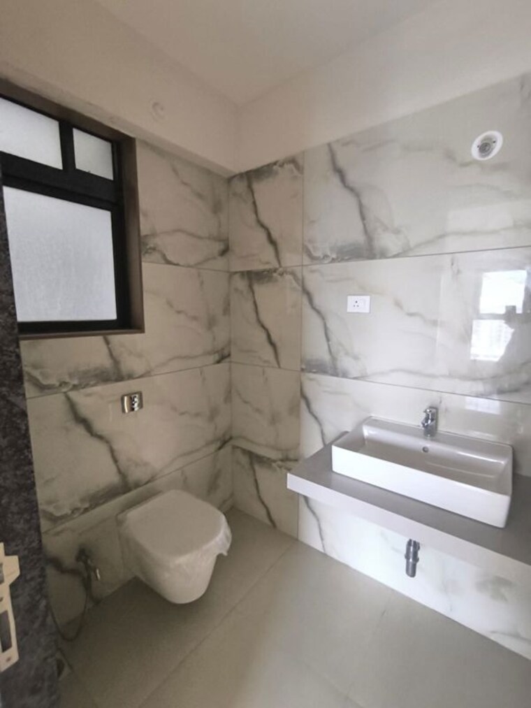 Bathroom, austin-one 4 Bedroom 1750 Sq.Ft. Apartment In Pimple Saudagar Pune 10538332
