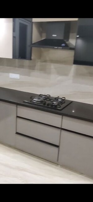 Kitchen in 4 BHK Builder Floor at Dwarka Complex, Sector 16 – for Rent