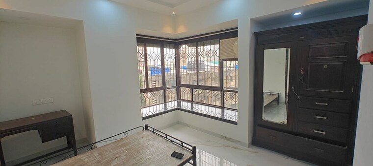 Room, dadar east 1 Bedroom 530 Sq.Ft. Apartment In Dadar East Mumbai 10538402