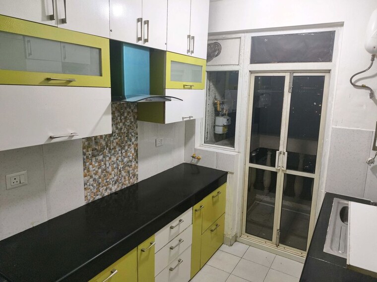 Kitchen, ansal-plaza-sector-23 3 Bedroom 1550 Sq.Ft. Builder Floor In Sector 23 Gurgaon 10538255