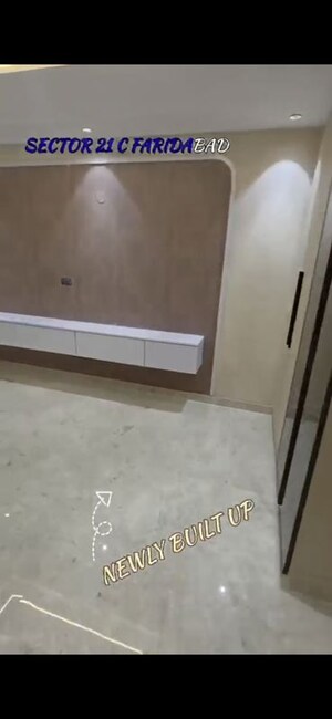 4 BHK Builder Floor For Sale in Sector 21c