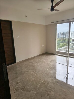 Room in 2 BHK Apartment at SRK Herambh, Pashan Sus Road – for Rent