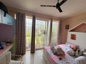 Bedroom in 3 BHK Builder Floor at SS Mayfield Gardens, Sector 51 – for Rent