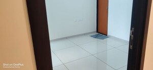 Room in 2 BHK Apartment at Chandak 34 Park Estate, Goregaon West – for Rent