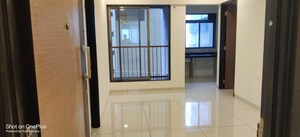 Room in 2 BHK Apartment at Chandak 34 Park Estate, Goregaon West – for Rent