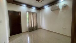 4 BHK + Prayer Room,Servant Room,Study Room,Extra Room,Basement,Store Room Builder Floor For Rent in Dwarka Complex