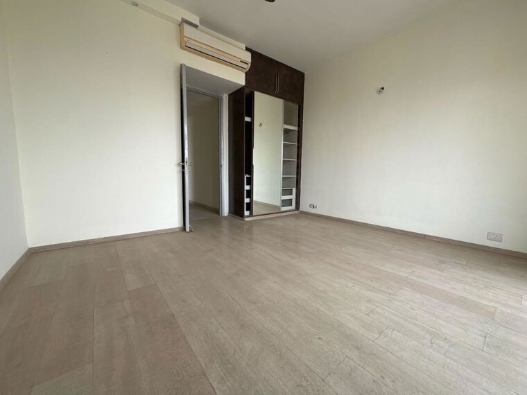 Room, ansal-plaza-sector-23 3 Bedroom 1550 Sq.Ft. Builder Floor In Sector 23 Gurgaon 10538424