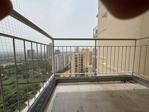Balcony in 3 BHK Builder Floor at Ansal Plaza Sector-23, Sector 23 – for Rent