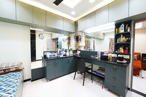 Team Area in 3 BHK Apartment at Navrangpura – for Sale