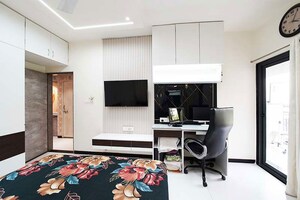 Team Area in 3 BHK Apartment at Navrangpura – for Sale