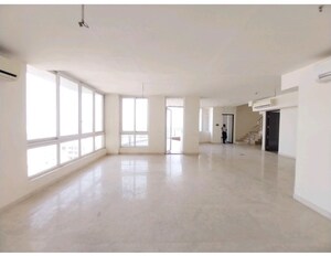 Room in 4 BHK Apartment at Indiabulls Enigma, Sector 110 – for Sale