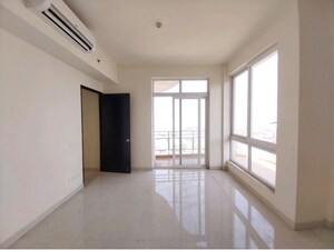 Room in 4 BHK Apartment at Indiabulls Enigma, Sector 110 – for Sale