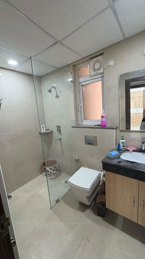 Team Area in 3 BHK Apartment at Omaxe The Palace, Gomti Nagar – for Rent