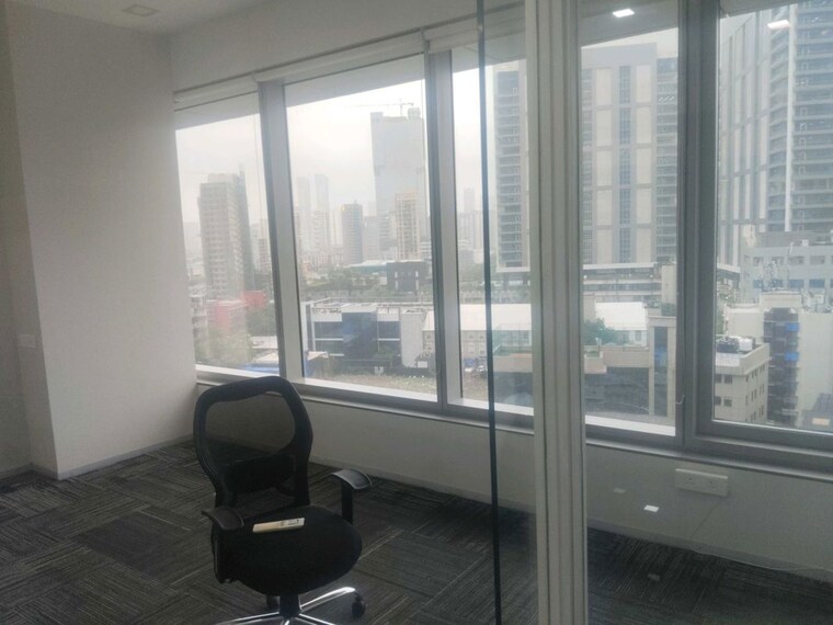  Parking, lodha-supremus-worli Commercial Office Space 890 Sq.Ft. In Worli Mumbai 10538413