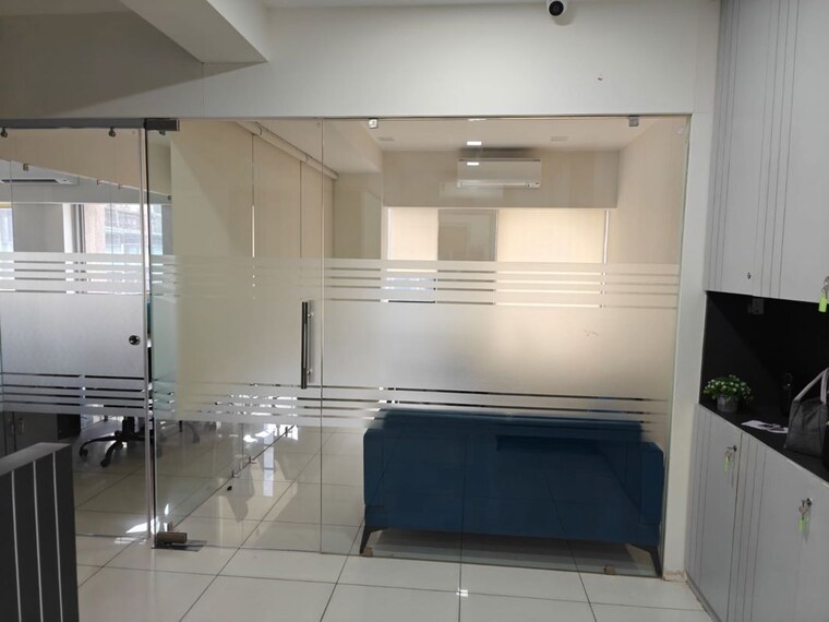 Kitchen, aaron-spectra Commercial Office Space 1592 Sq.Ft. In Bodakdev Ahmedabad 10538470