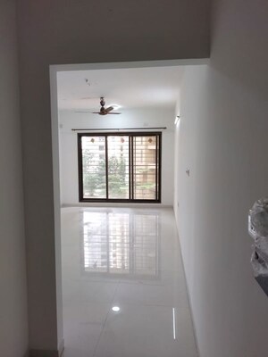 Room in 3 BHK Apartment at Acme Ozone, Manpada – for Rent