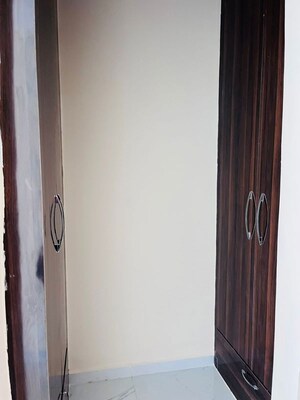 Room in 3 BHK Apartment at Vip Road – for Sale