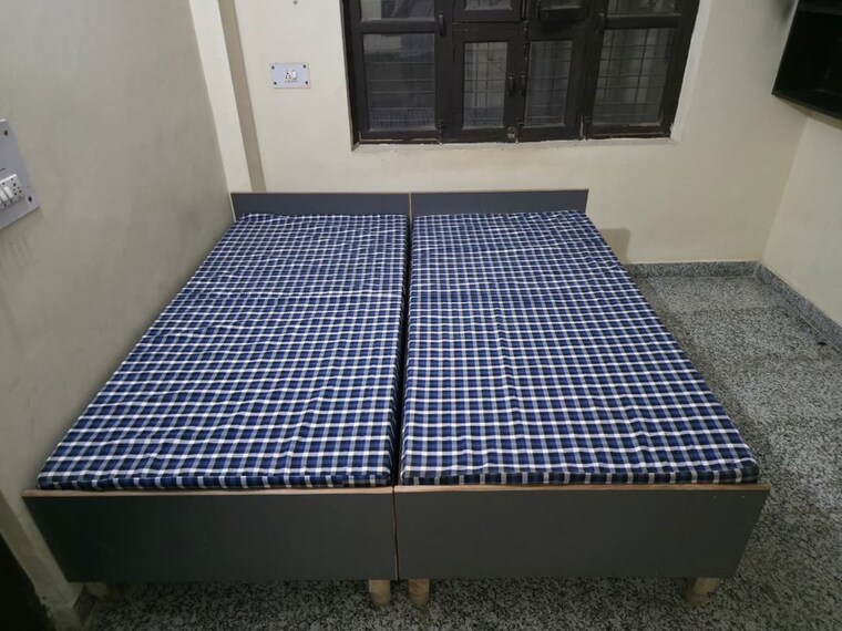 Bedroom, badshahpur 1 RK 450 Sq.Ft. Independent House In Badshahpur Gurgaon 10538511