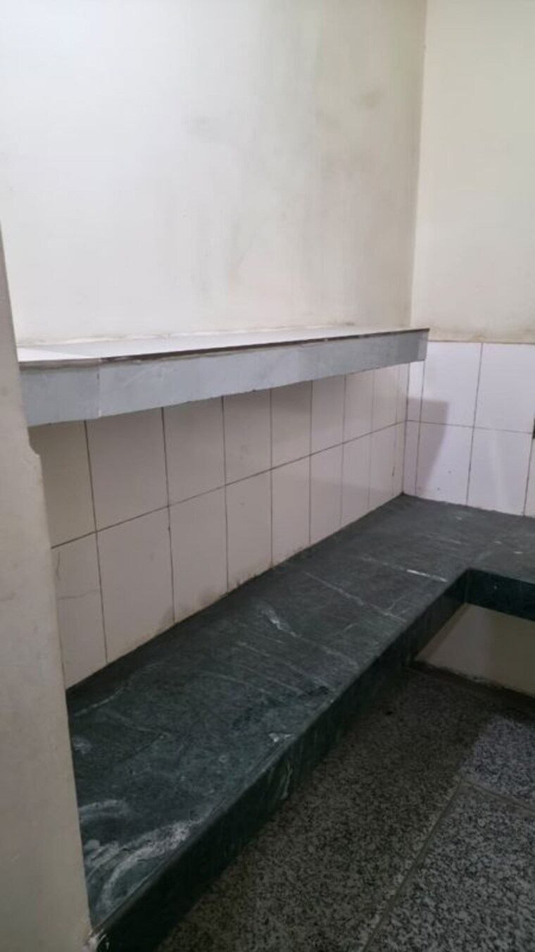 Kitchen, badshahpur 1 RK 450 Sq.Ft. Independent House In Badshahpur Gurgaon 10538511