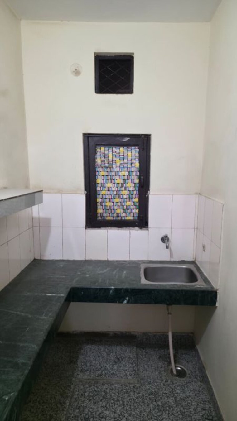 Kitchen, badshahpur 1 RK 450 Sq.Ft. Independent House In Badshahpur Gurgaon 10538511