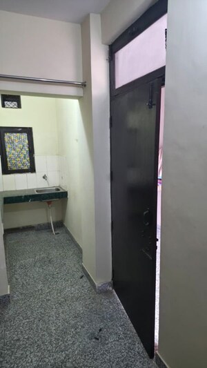 Furnished Amenities in 1 RK Independent House at Badshahpur – for Rent