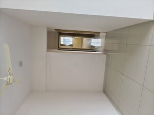 Room in 3 BHK Apartment at Godrej Nest Kandivali, Kandivali East – for Rent