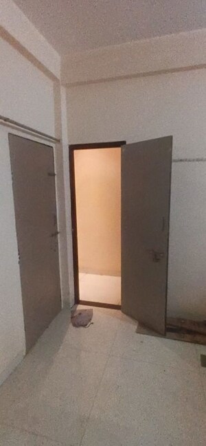 Room in 2 BHK Apartment at Manewada – for Rent