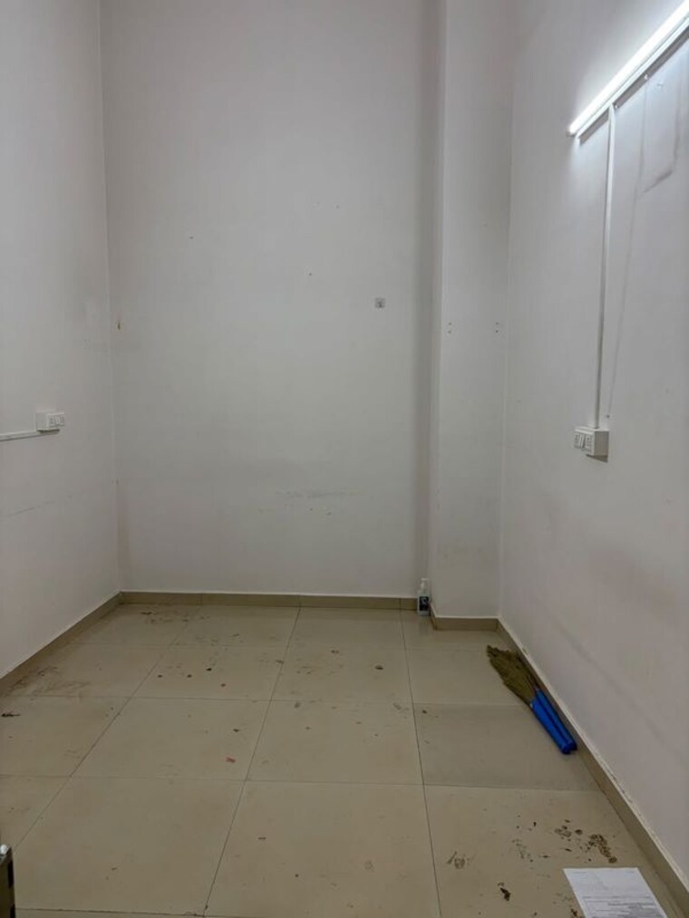 Bathroom, rustomjee-eaze-zone-mall Commercial Office Space 100 Sq.Ft. In Malad West Mumbai 10538559