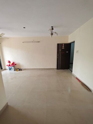 Room in 2 BHK Apartment at Chaurang Heights CBD Belapur, Kharghar Sector 13 – for Rent