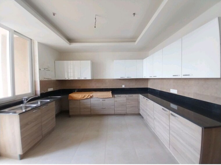 Kitchen, indiabulls-enigma 6+ Bedroom 7800 Sq.Ft. Penthouse In Sector 110 Gurgaon 10538570