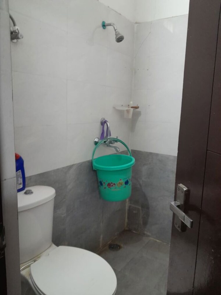 Bathroom, highland-park-chandigarh 2 Bedroom 1250 Sq.Ft. Apartment In Bhabat Zirakpur 10538611