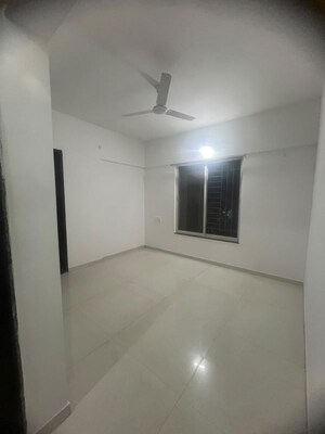 Room in 3 BHK Apartment at Legacy Aeon, Baner – for Rent