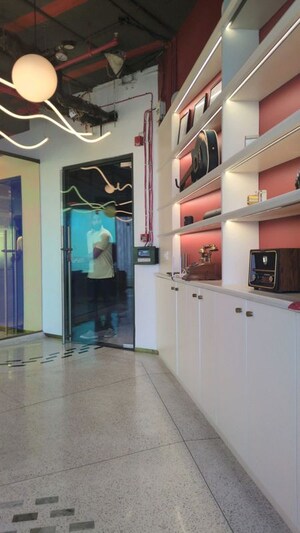  Office Space – Exterior View View at Kohinoor Square Phase 2, Dadar West - for Sale