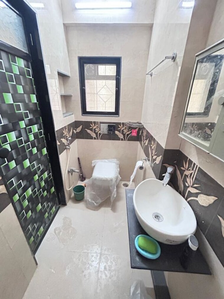 Bathroom, swapnalok-towers 1 Bedroom 600 Sq.Ft. Apartment In Malad East Mumbai 10538632