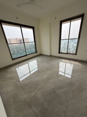 Room in 3 BHK Apartment at Hubtown Seasons, Chembur – for Rent