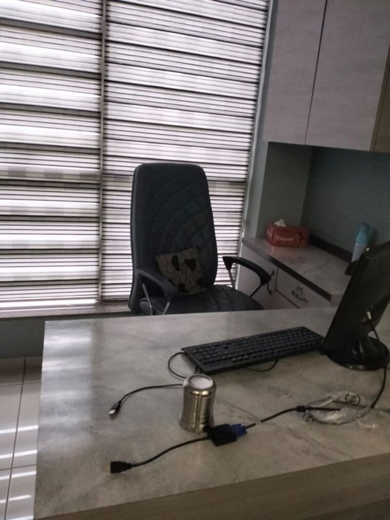 undefined, sun-avenue-one Commercial Office Space 530 Sq.Ft. In Manekbaug Ahmedabad 10535949