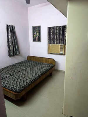 Bedroom in 2 BHK Apartment at Shagun Castle, Satellite – for Rent