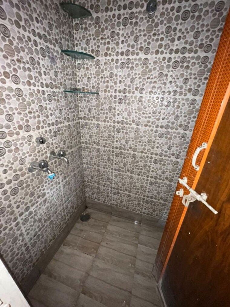 Bathroom, sunder nagar 1 Bedroom 900 Sq.Ft. Independent House In Sunder Nagar Raipur 10538696