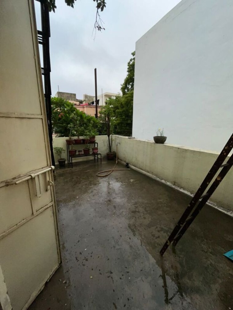 Balcony, sunder nagar 1 Bedroom 900 Sq.Ft. Independent House In Sunder Nagar Raipur 10538696