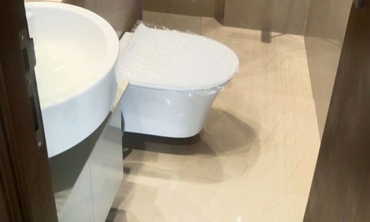Bathroom, kanakia-wall-street Commercial Office Space 1250 Sq.Ft. In Andheri East Mumbai 10538718