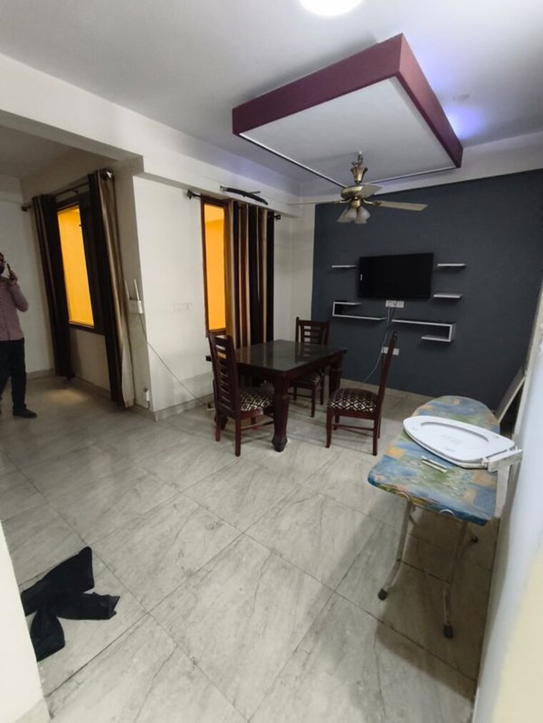 Team Area, queens-plaza 3 Bedroom 215 Sq.Yd. Builder Floor In Sector 43 Gurgaon 10538750